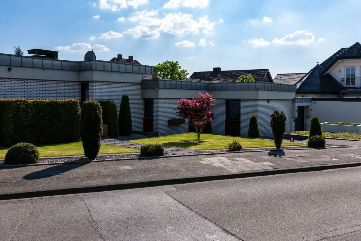 Single-storey home on a suburban street